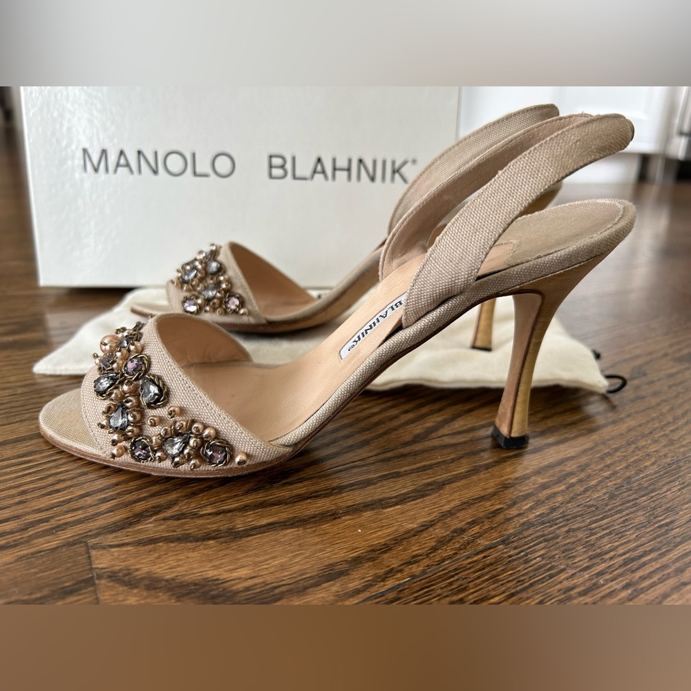 Manolo Blahnik like new!!